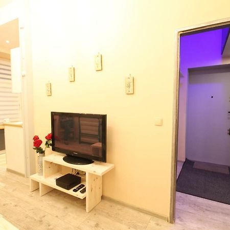 Studio Flat Grunwaldzka Up To 2Persons+1 วรอตซวาฟ ภายนอก รูปภาพ